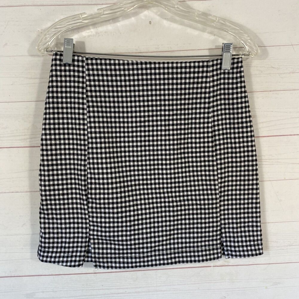 Love On A Hanger Checkered Flannel Mini Skirt Juniors Sz 7 Black/White Back Zip